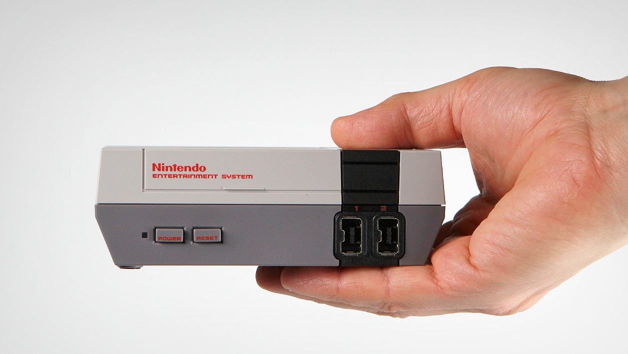 Test : Nintendo NES Mini Classic, le cadeau (presque) idéal pour geek  nostalgique