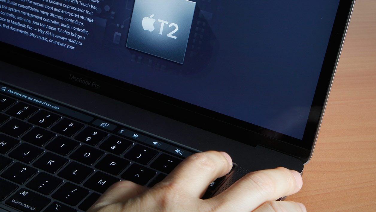 MacBook Pro 15 pouces avec Touch Bar (2018) : de la puissance à revendre  pour les pros - CNET France