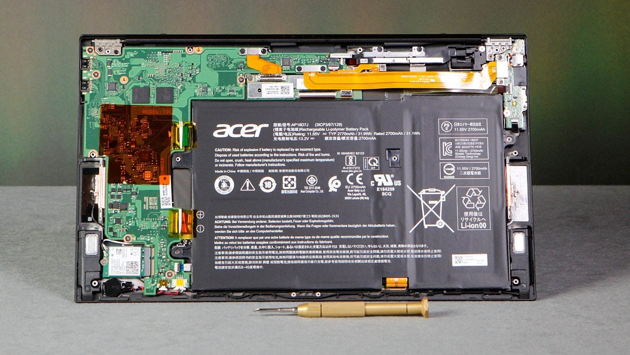 Acer-Swift-7-2019-inside.jpg