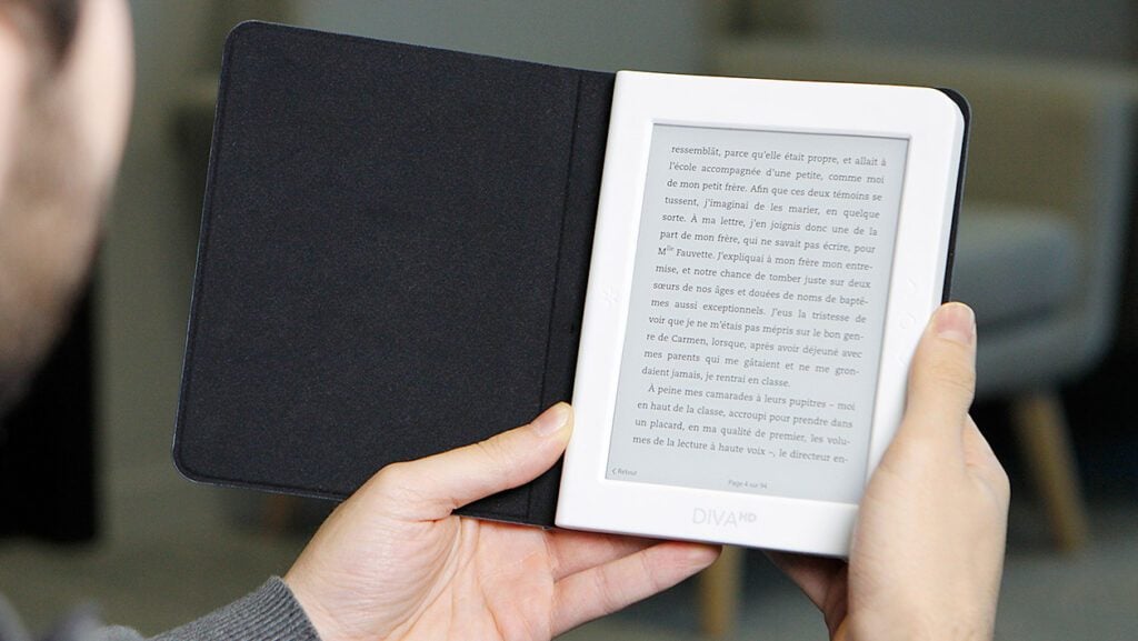 Kindle paperwhite Signature Edition : Jamais la liseuse d' n'a été  aussi confortable (et chère)