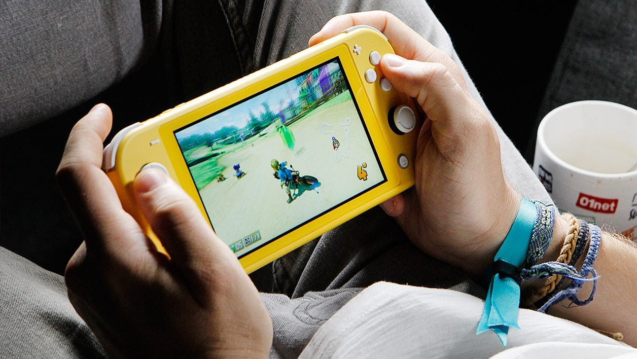 Test Nintendo Switch OLED : Notre avis sur cette nouvelle version de la  console hybride