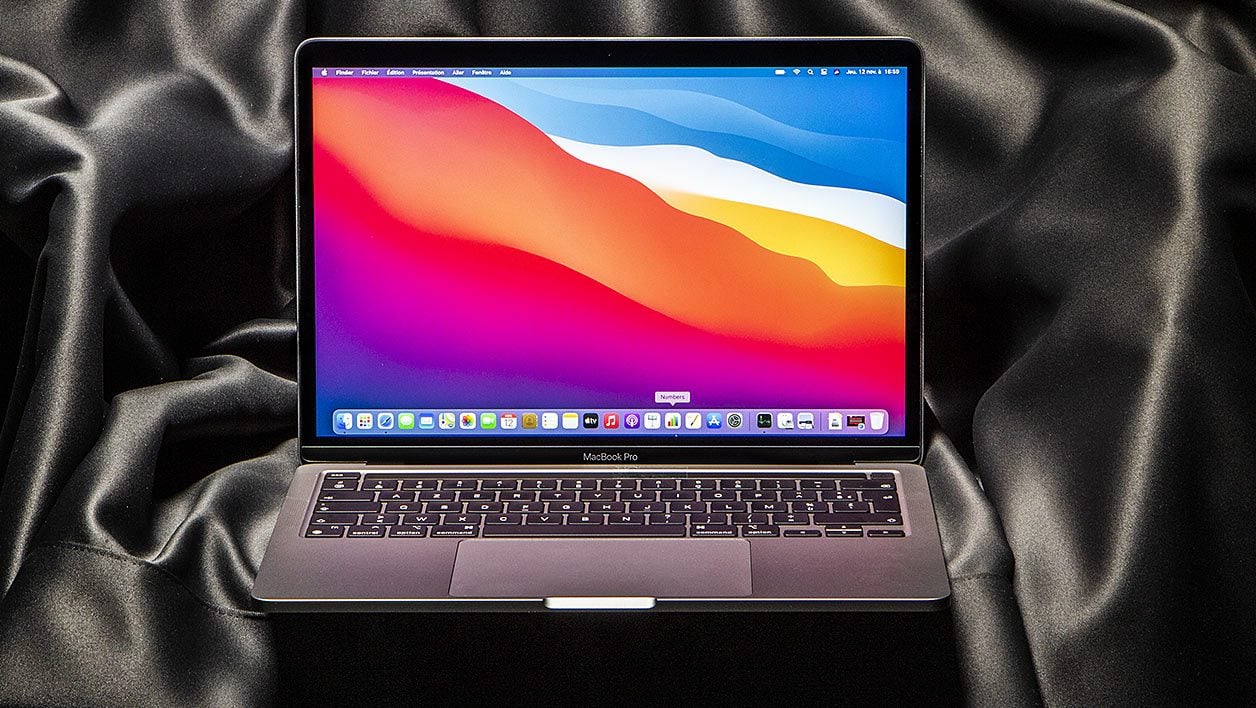 Comparatif Apple MacBook Pro 13 pouces 2020 M1 16 Go contre Apple MacBook  Air 2020 M1 