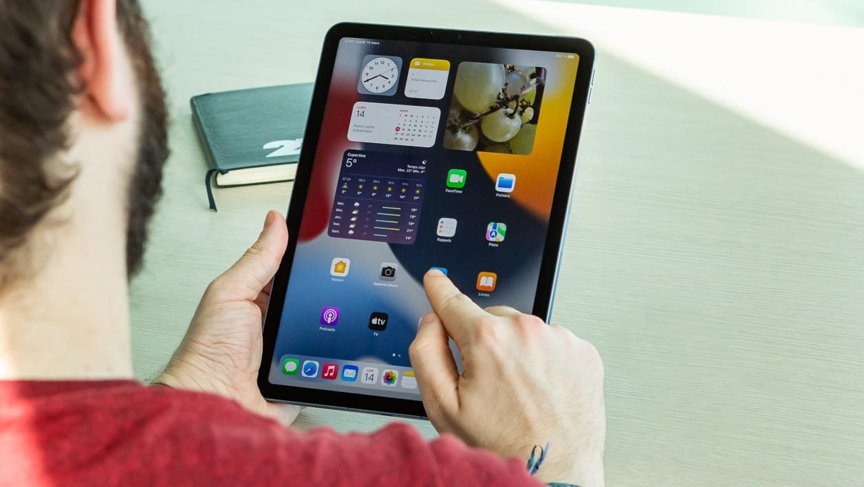 APPLE Tablette tactile iPad Air 10.5 pouces 64 Go Argent Cell pas