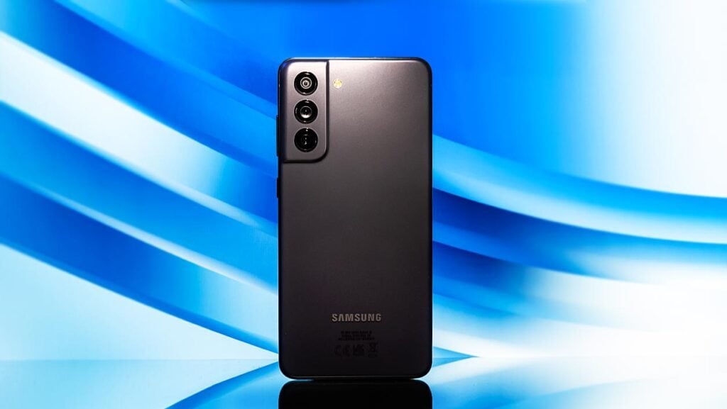 S 21 fe. Самсунг галакси s22. Samsung s22 Fe. Samsung Galaxy s22 Fe. Комплектация самсунг галакси s22 ультра.