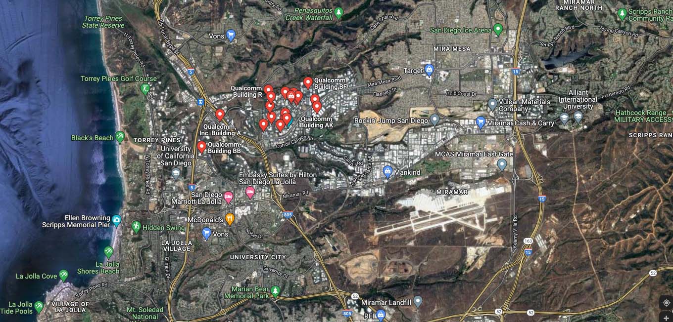 Le campus de Qualcomm se situe entre l'océan Pacifique à l'Ouest et le désert à l'Est.