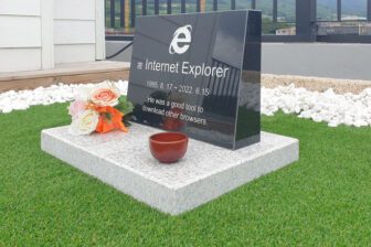 Pierre tombale Internet Explorer