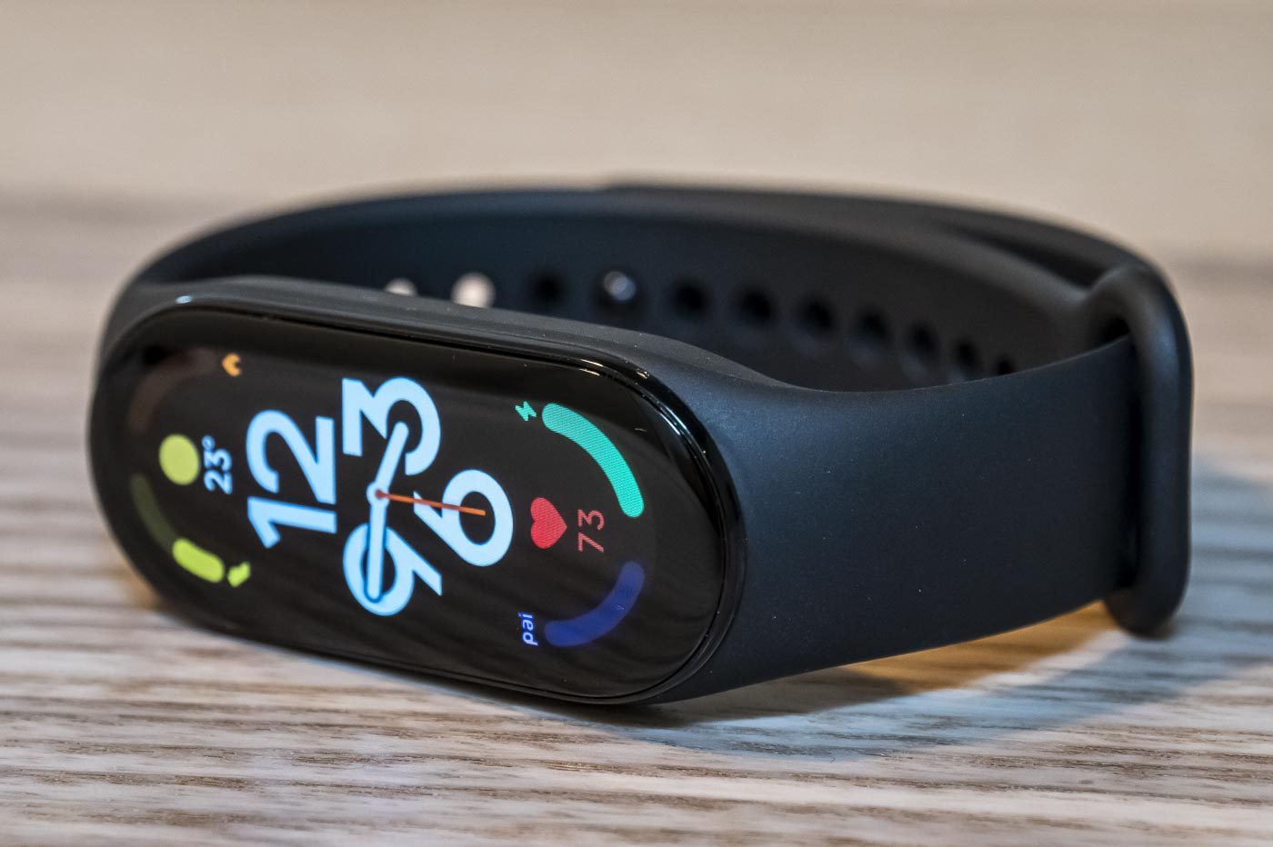 Smart Band 7 : Xiaomi dévoile son nouveau bracelet connecté avec écran  Amoled - CNET France
