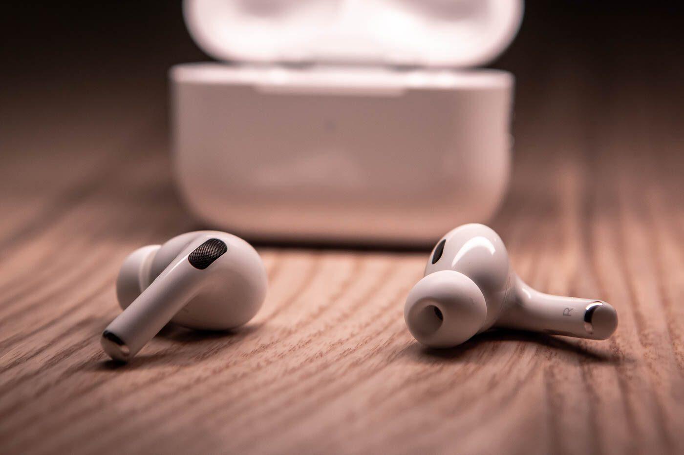 Apple présente les AirPods 3, ses écouteurs les plus spatiaux