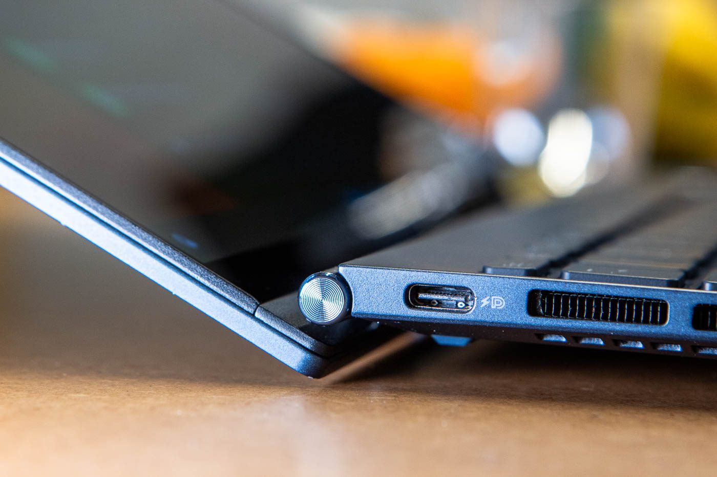 Test Asus Zenbook S13 OLED : notre avis complet sur le PC portable ultra  compact