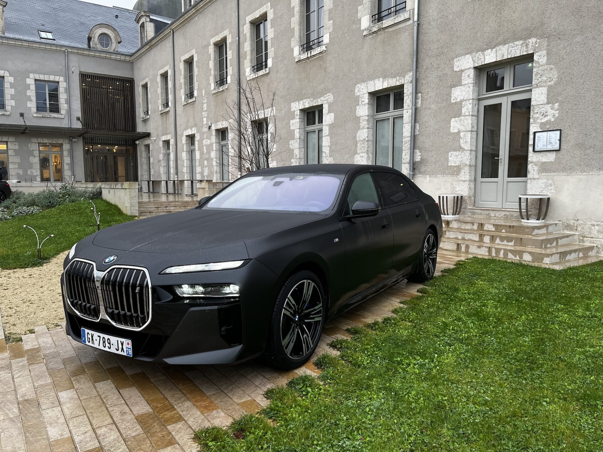 BMW i7 : toutes les informations sur la limousine électrique