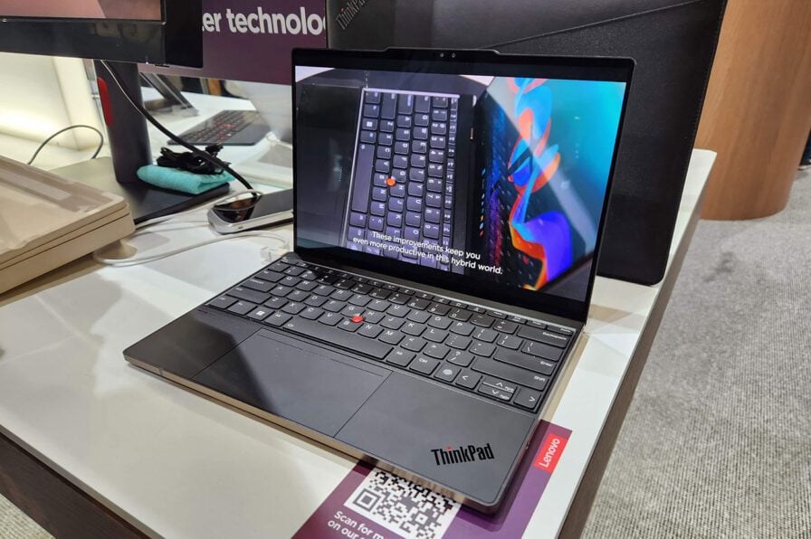 Prise en main du ThinkPad Z13 (2023) le PC portable qui adopte la