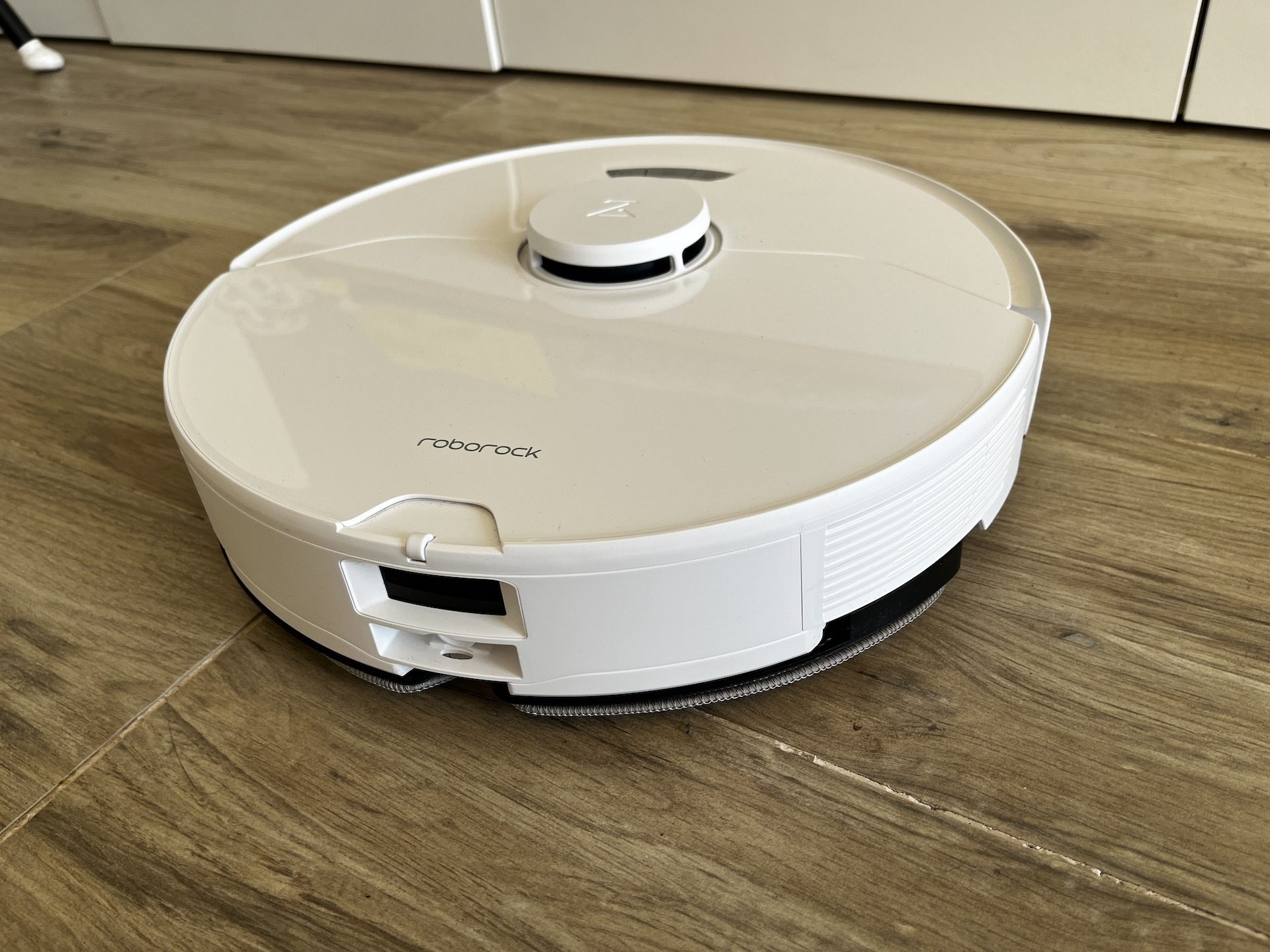 Roborock S6 Max V - Tests, avis et comparatif des robots domestiques (2020)