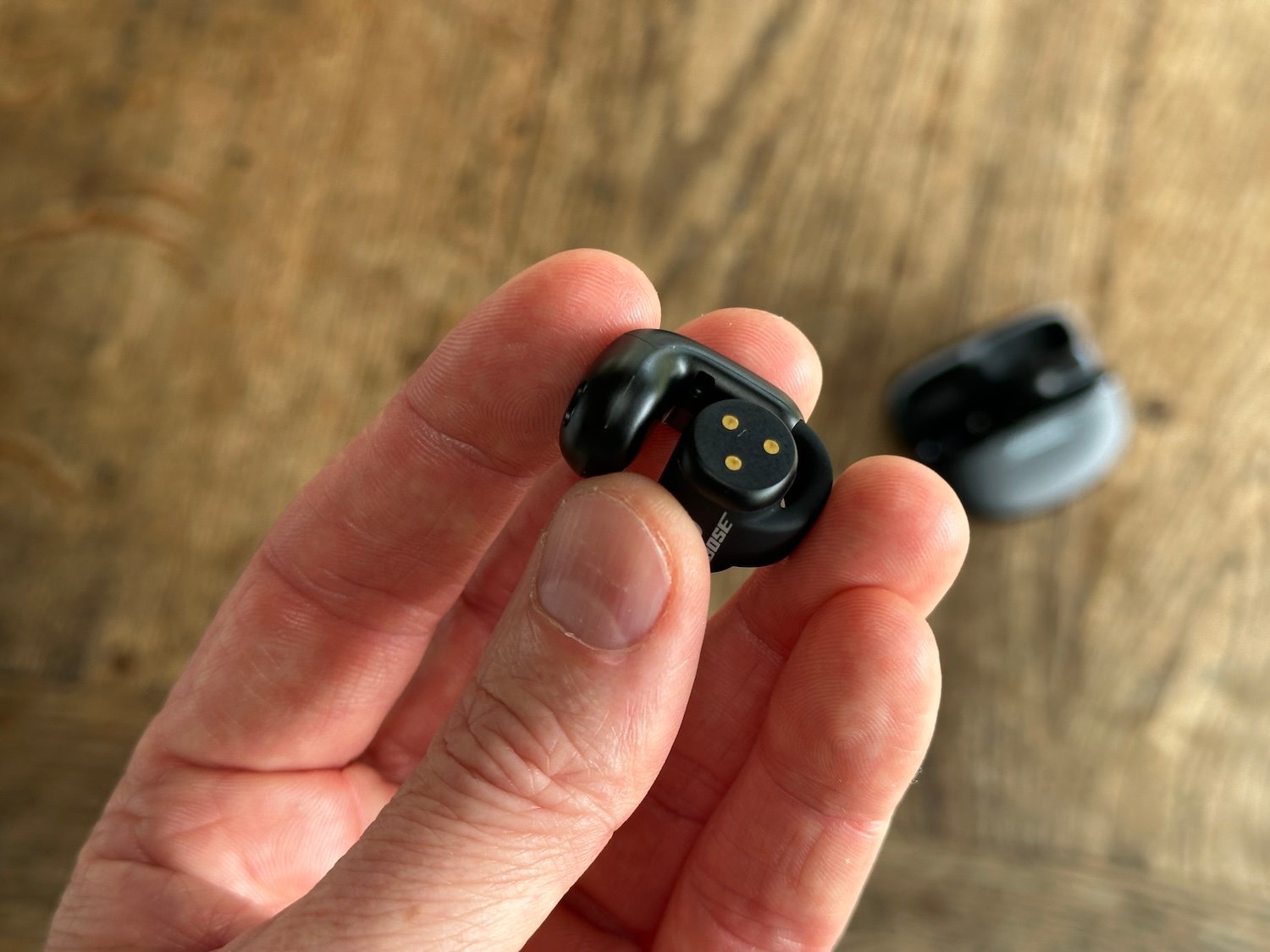 Bose Ultra Open Earbuds 8