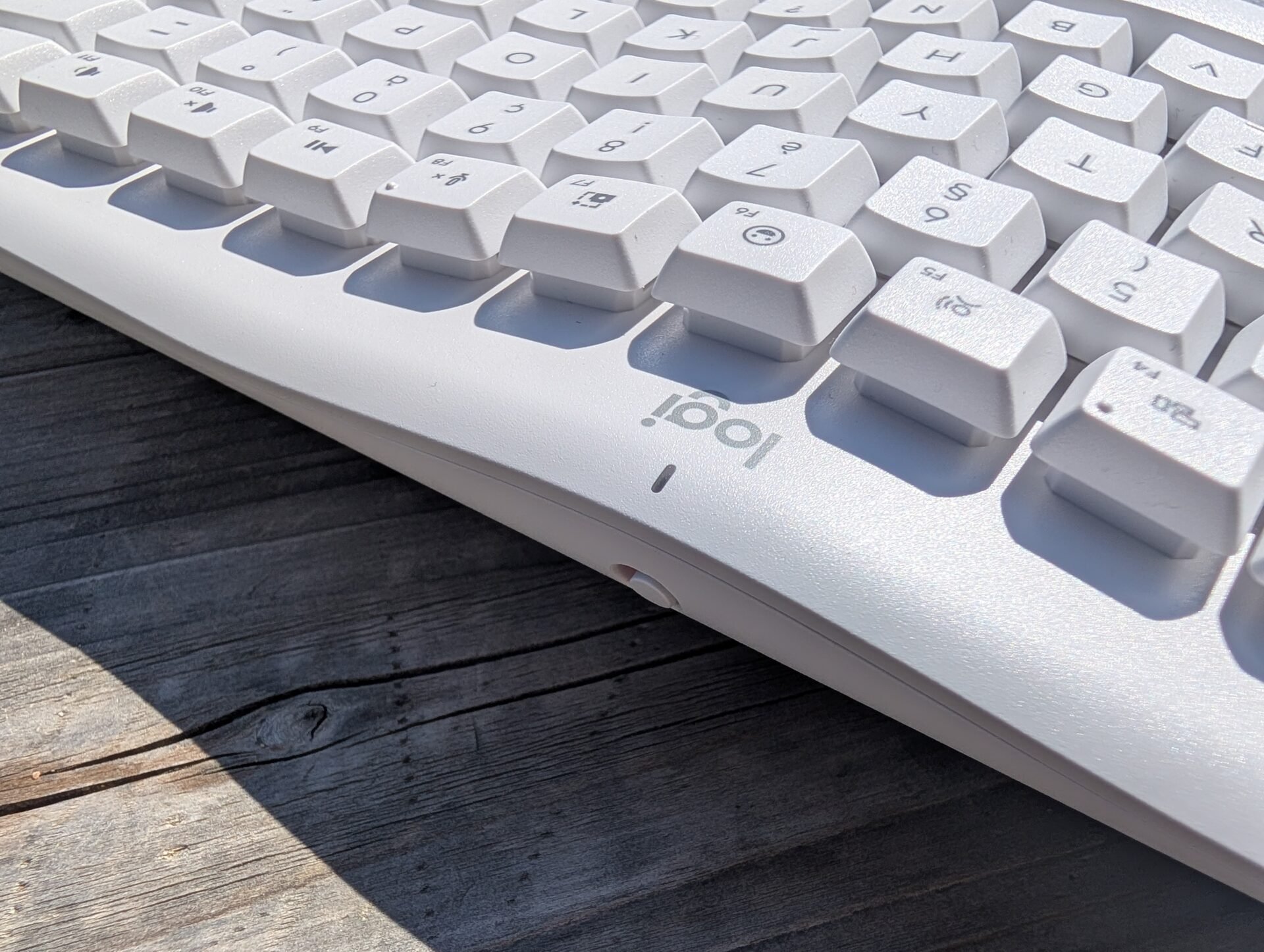 Logitech Wave Keys For Mac 13