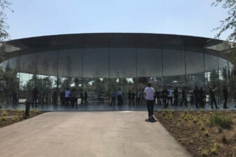 Apple Park Steve Jobs Theater