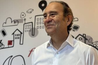 Xavier Niel, lors de l'officialisation de Free Proxi, à Paris, le 22 novembre 2022.