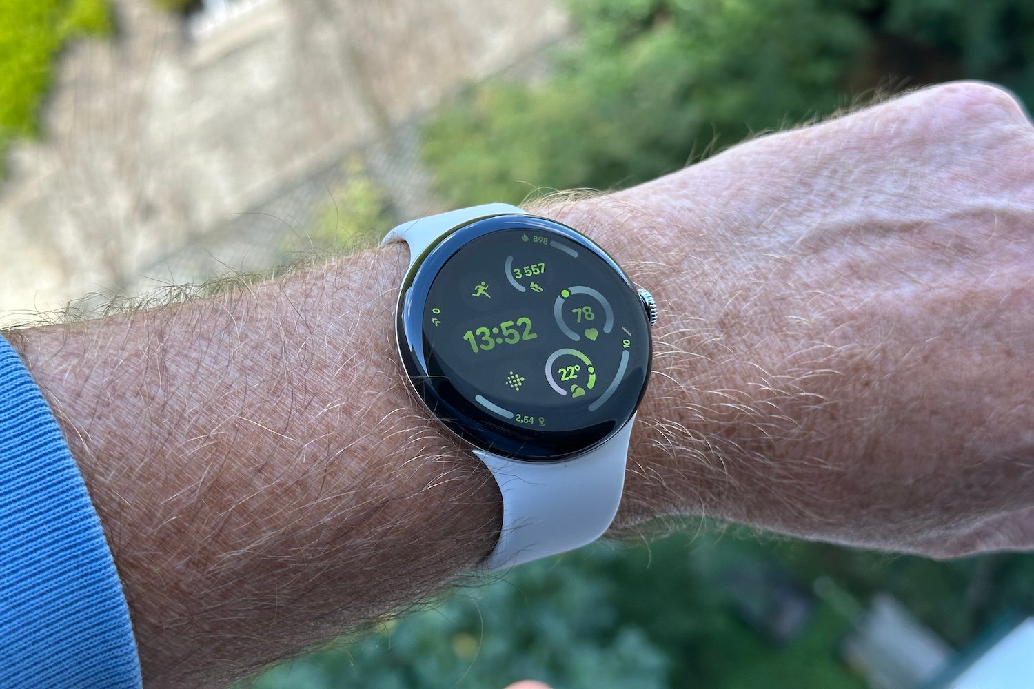 Wear OS 5 bientôt pour les Pixel Watch 1 et 2 : une meilleure autonomie, des fonctions en plus