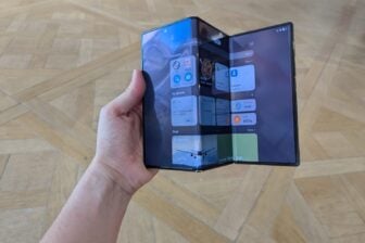 Huawei Mate Xt Prise En Main (16)