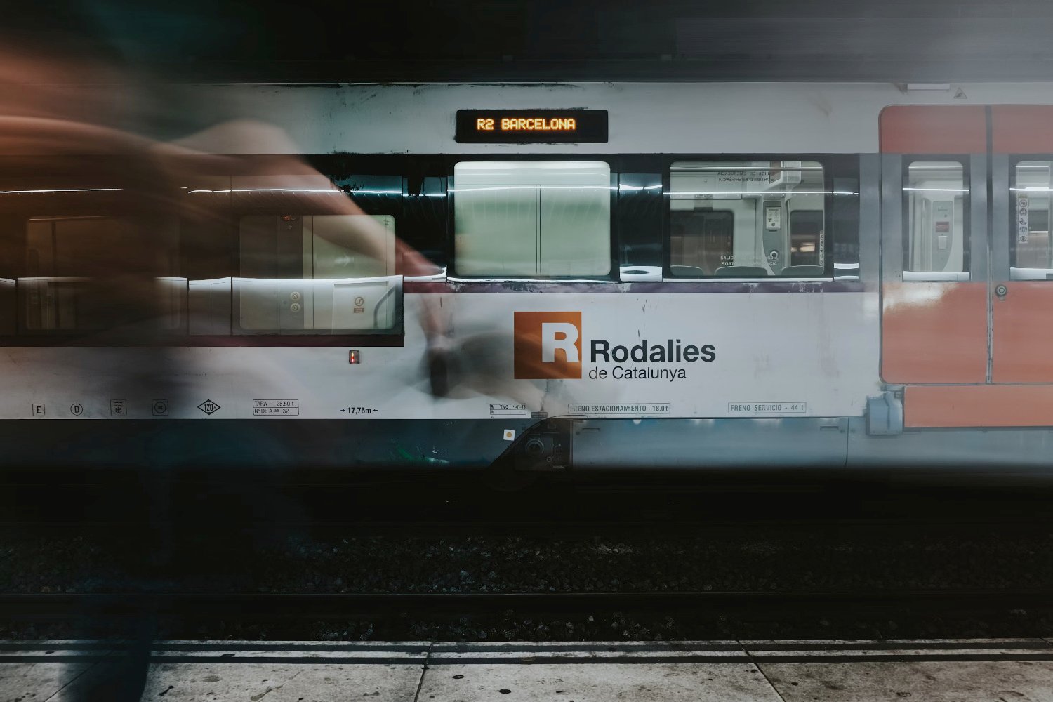 Quand le métro barcelonais freine, les voitures électriques se rechargent (1/1)