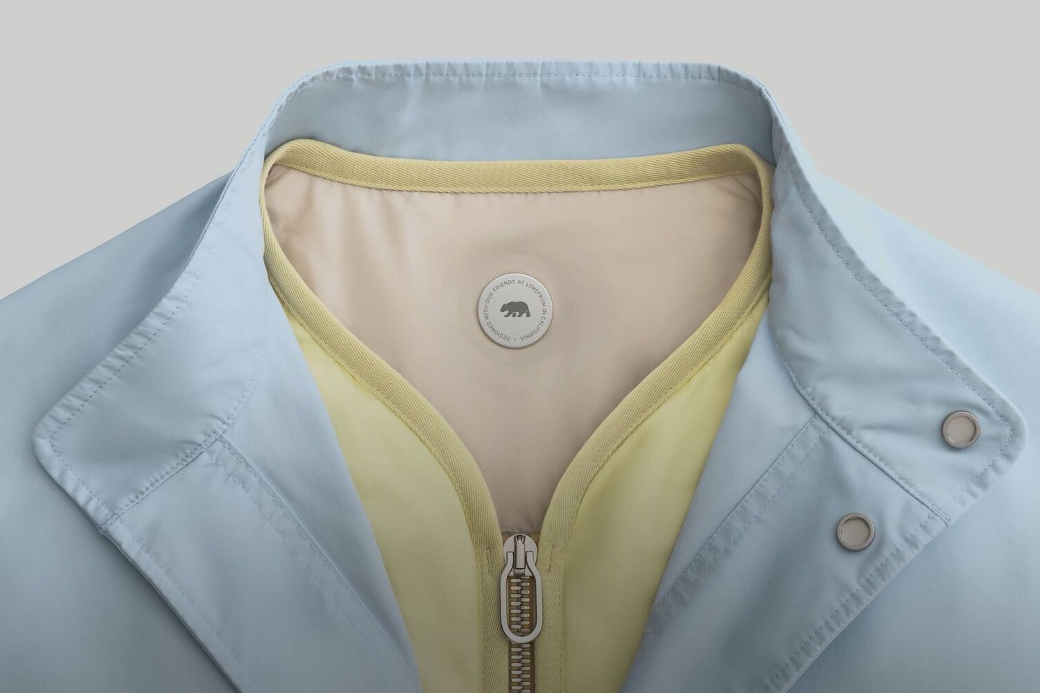 Jony Ive a conçu un bouton magnétique pour des vestes Moncler