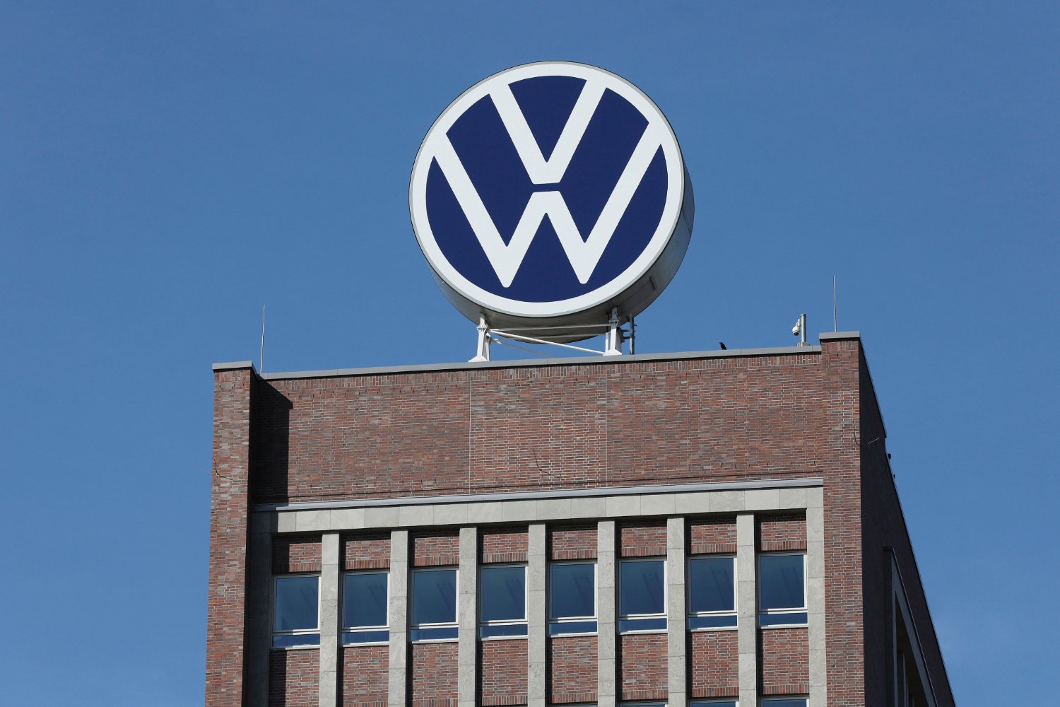 Markenhochaus (brand Tower) New Volkswagen Logo