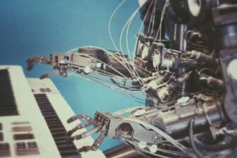 IA musique piano robot