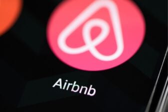 Airbnb logo