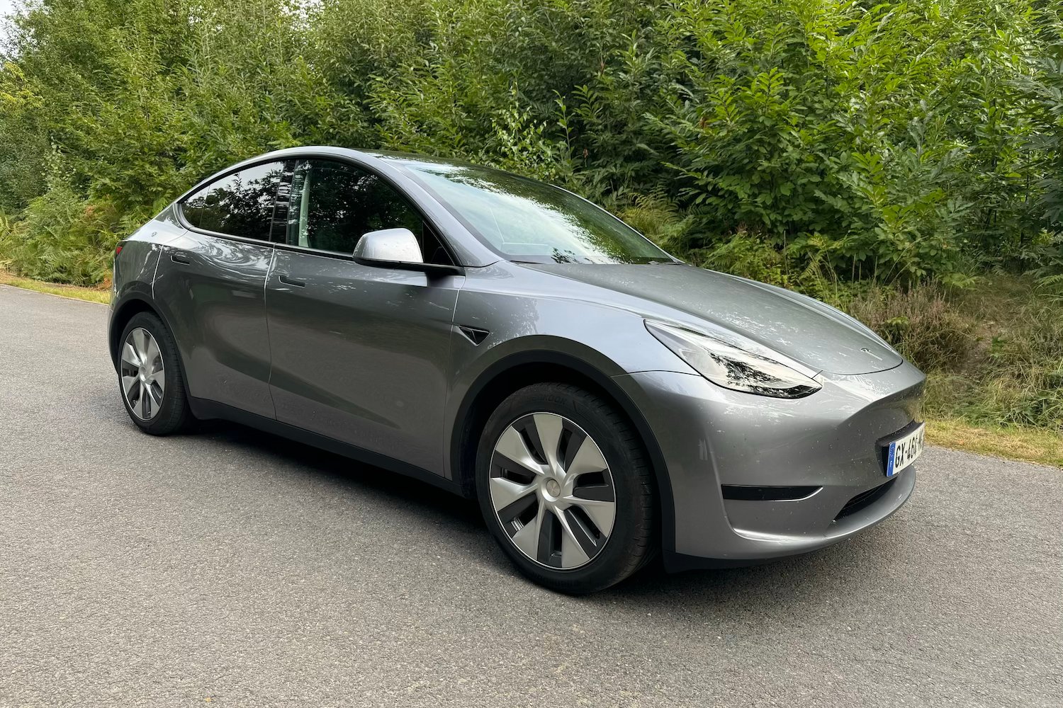 Tesla Model Y 5