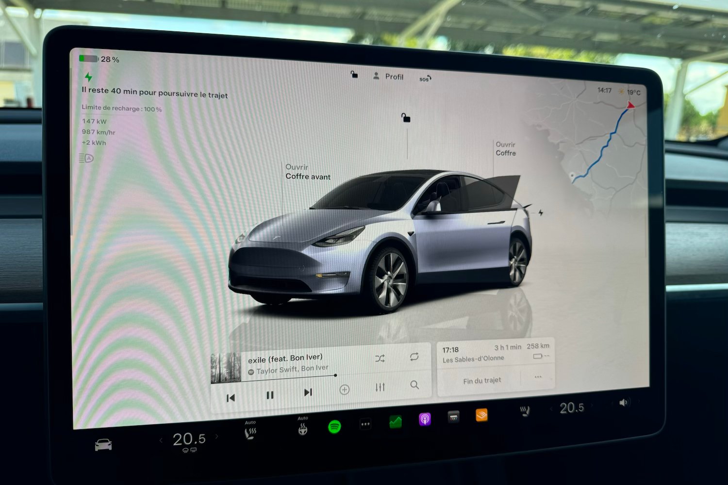 Tesla Model Y 6