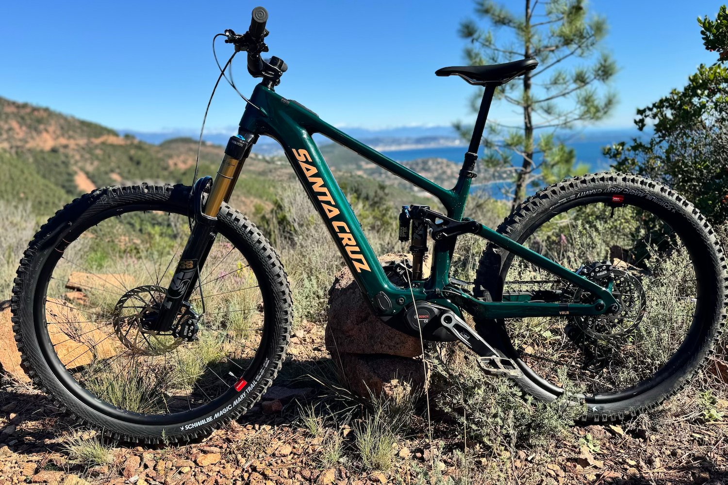 Vélo électrique : on a testé le meilleur moteur de Bosch, son dernier ABS et sa transmission auto