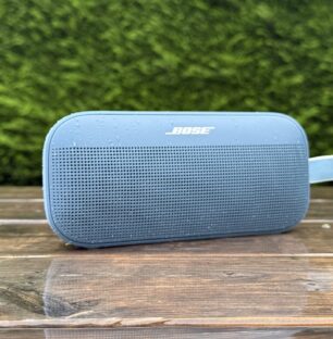 Bose Soundlink Flex V2 17