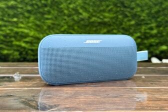 Bose Soundlink Flex V2 17