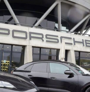 Porsche Photo Logo