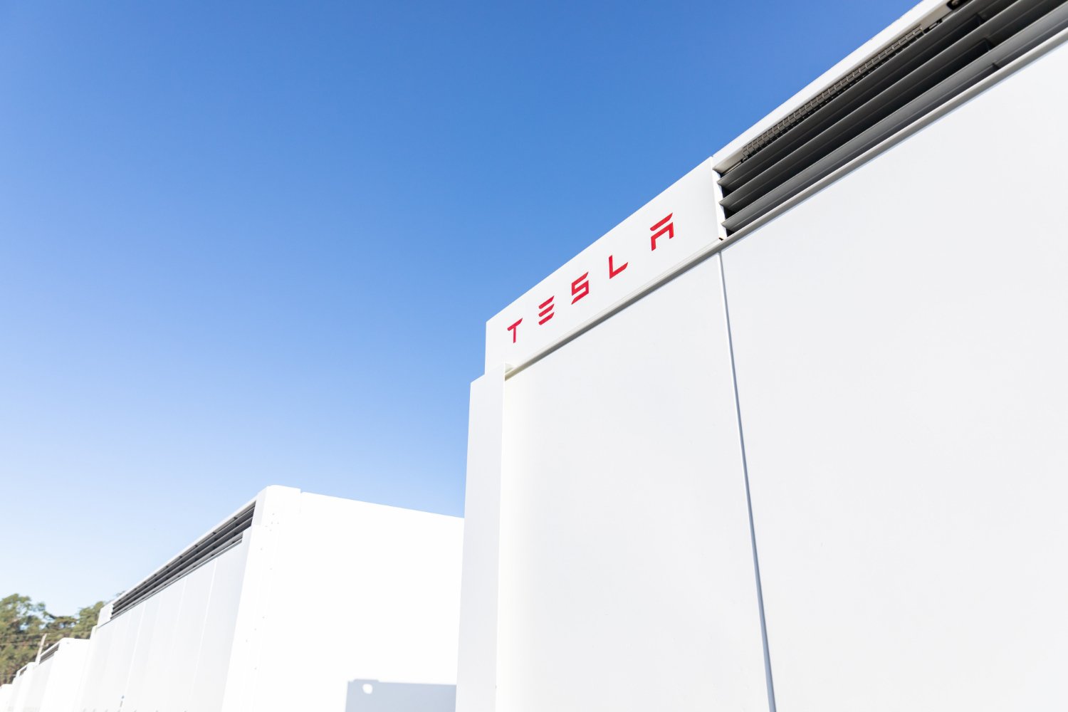 Tesla Megapack Batteries Stockage