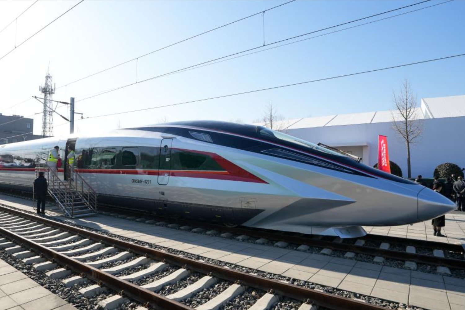 La Chine présente le « CR450 », un train capable d’atteindre 450 km/h