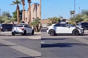 Waymo Rond Point Bug