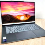 Lenovo Yoga Slim 7i Aura Edition Front