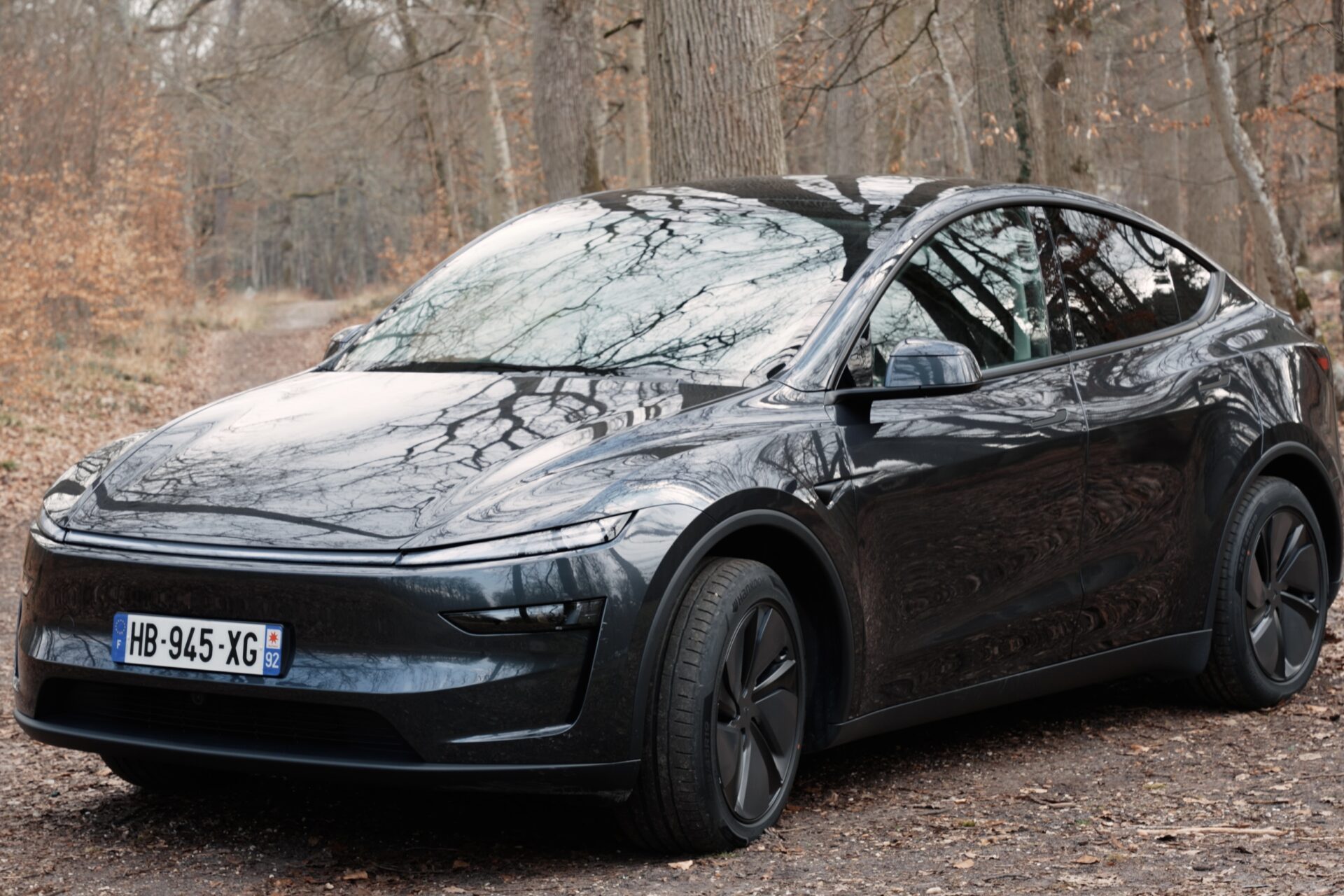 Tesla Model Y (2025) - MAeva Arnaud - 01net.com