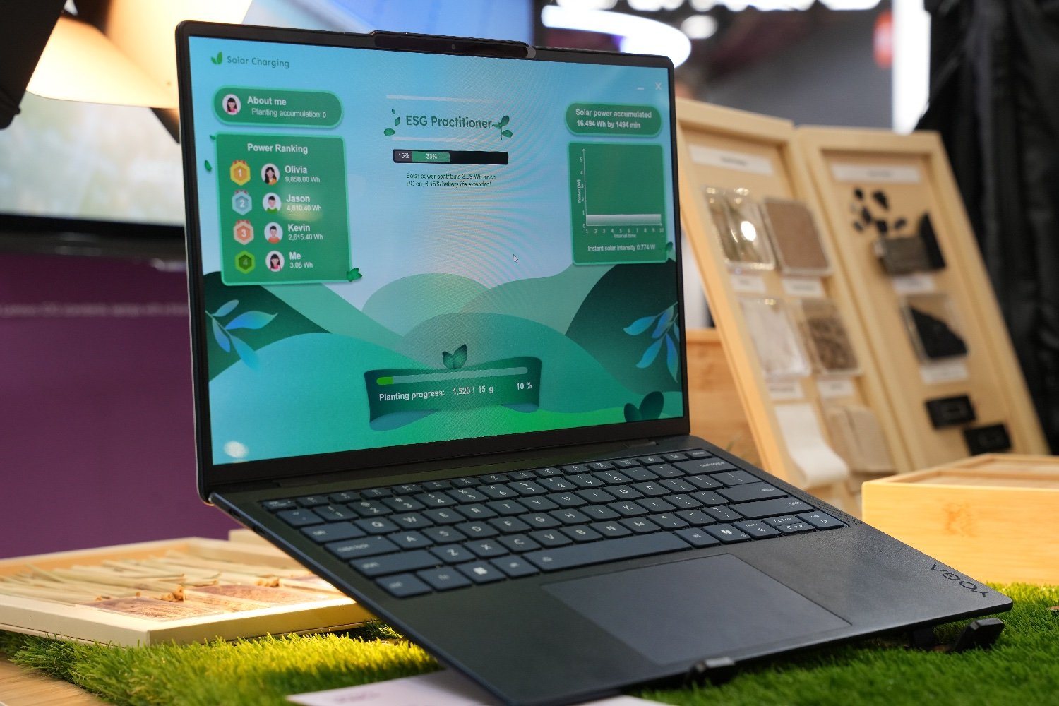 Mwc 2025 Lenovo Yoga Sola 2