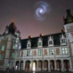 Chateau Royal De Blois Nuage Spirale Bleue Spacex