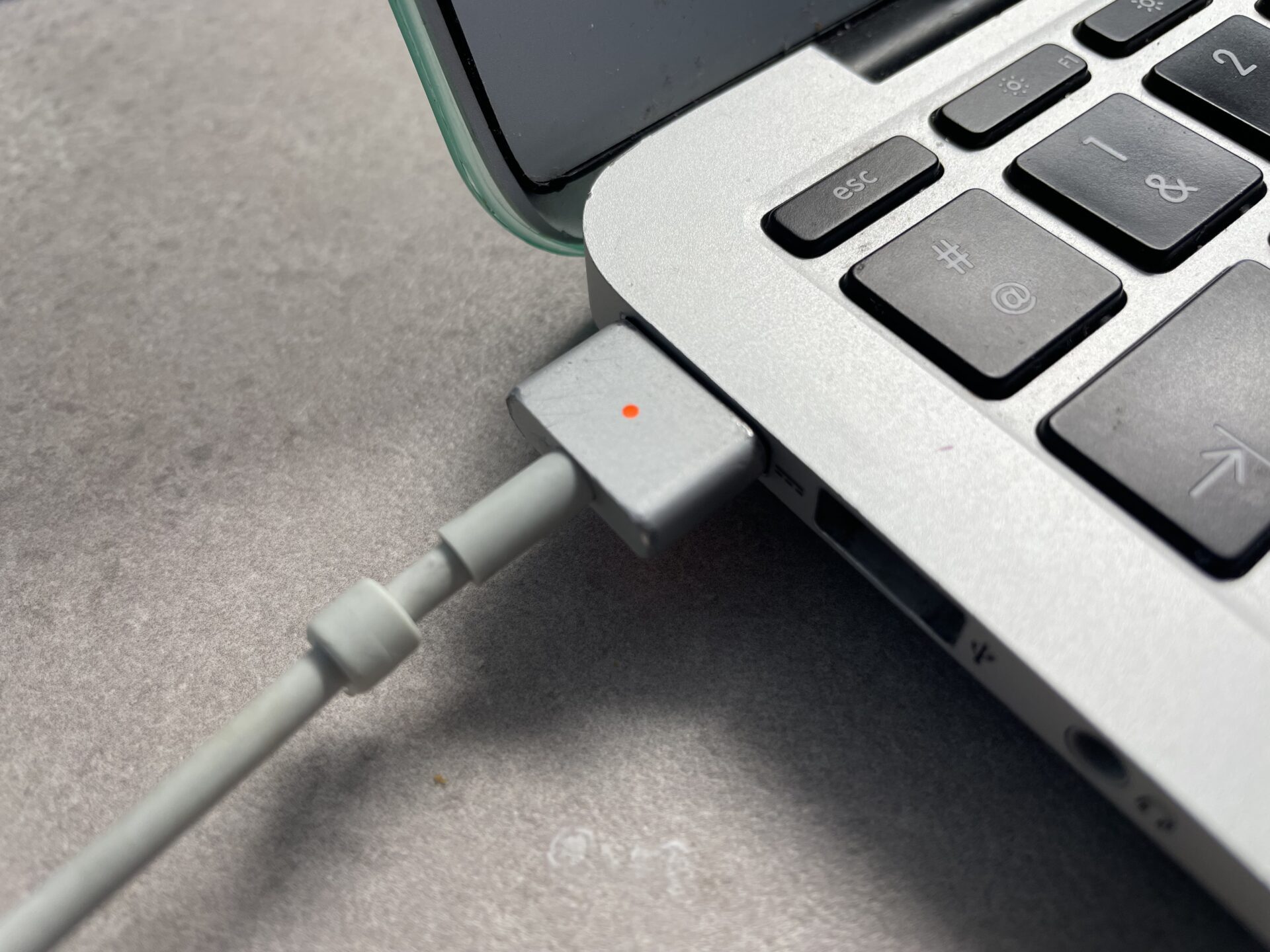 Les chargeurs MagSafe peuvent être réparés à petit prix